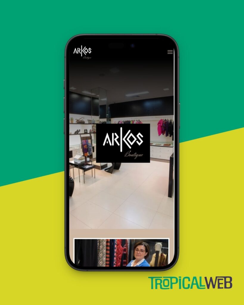 Mockup en formato móvil del sitio web de Arkos Moda
