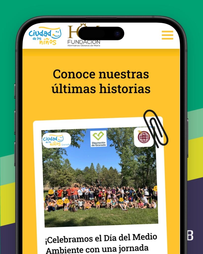 Mockup en formato móvil del sitio web de Ciudad de los Niños